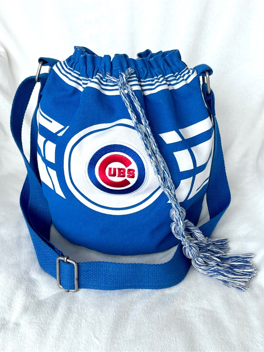 Little Earth Chicago Cubs Canvas Ripple Drawstring Bucket Crossbody Bag